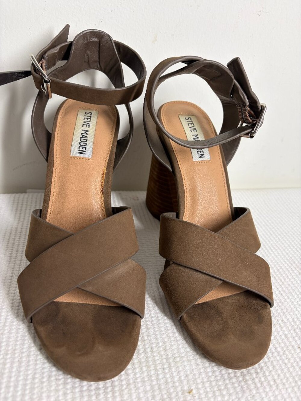 Steve Madden Womens Size 7.5 Brown Wendel Block Heels Sandals Ankle Strap